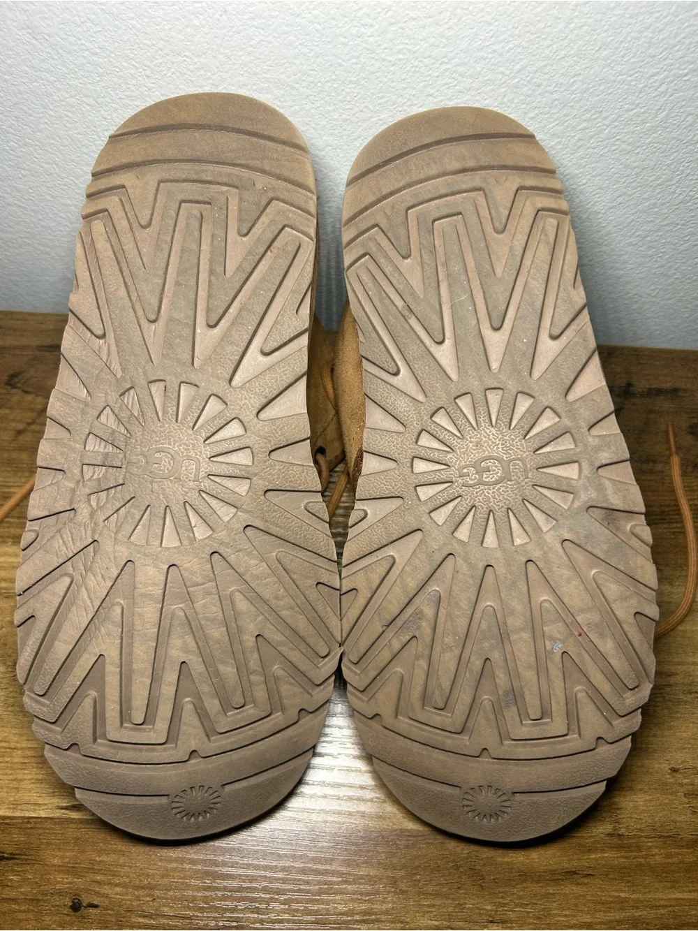 Women’s Suede Lace-Up Winter Chukka Boots in Tan